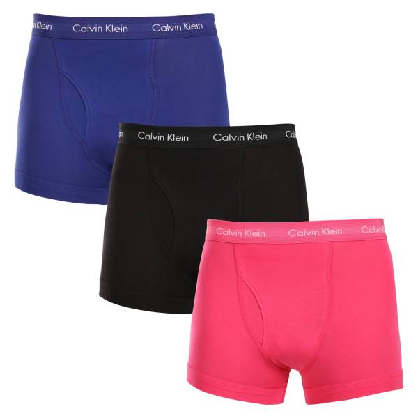 3PACK pánské boxerky Calvin Klein vícebarevné (NB2615A-NLT) XL, trenky / trenýrky.
Kvalitní boxerky do každého šatníku
Pánské boxerky Calvin Klein s delší nohavičkou zajišťují dokonalý komfort pro každodenní nošení, nezáleží na tom, jestli tě čeká důležitá pracovní schůzka nebo lezení po skalách.
Spodní prádlo Calvin Klein milují lidé po celém světě
Pánské spodní prádlo Calvin Klein patří ke stálicím módního průmyslu.