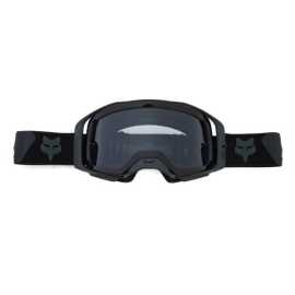 Motokrosové brýle FOX Airspace S Goggles Back/Grey.

Opticky přesné tvrzené lexanové sklo poskytuje 100% UV ochranu, zatímco systém VLS (Variable Lens System) pak umožňuje v brýlích používat jak standardní, tak i injekčně vstřikovaná skla, prodávaná samostatně. Široký elastický pásek se silikonovými proužky drží brýle spolehlivě na přilbě.Technický popis:


	MX brýle speciálně určené k jízdě v písku
	zvětšený úhel periferního vidění díky zvětšenému rámu a vylepšeného úhlu
	6-bodové uchycení skel pro snadnou výměnu
	speciální pěnovka s uzavřenou strukturou buněk - spolehlivě filtruje prach a písek - do očí se nedostanou žádné nečistoty
	příprava pro 3-polohový systém odtrhávání
	opticky přesné tvrzené lexanové sklo - 100% UV ochrana
	systém výměny skel VLS - umožňuje používat jak standardní, tak i injekčně vstřikovaná skla
	třívrstvá pěnovka s příjemným fleecovým polstrováním a vynikajícím těsněním, skvělý odvod potu
	široký pásek se silikonovými prvky
	odnímatelný chránič nosu
	náhradní čirá součástí balení
	včetně transportního sáčku z mikrovlákna
	systém strhávaček: tear-off
	tloušťka pěnového polstrování: 19 mm
	šířka pásku: 45 mm