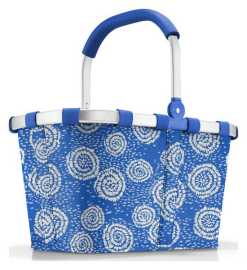 Reisenthel Carrybag Batik Strong Blue Praktický košík je vhodným pomocníkem při nákupech, ať už v supermarketech či na trzích, nebo při cestě na piknik.