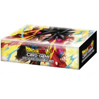 Dragon Ball Super Card Game Special Anniversary Box 2021.
V balení naleznete:1) Special Anniversary Set 2021 35 nových karet x 2 (70 karet celkem) 2) Special Anniversary Pack 2021 x 2 (2 balíčky, každý obsahuje 5 karet = 10 karet celkem) 35 silver a gold stamp karet + 1 navíc (celkem zde tak můžete najít 36 různých karet) 3) Vault Power Up Pack 2021 x 4 (4 balíčky, každý obsahuje 4 karty = 16 karet celkem) 3 normální a 1 silver foil & gold  / 20 Alt Art karet celkem  4) 1 set obalů (66 ks) 1 ze 4 náhodných druhů (4 různé designy) 5) 1 Storage box (4 různé designy)U posledních dvou položek si můžete všimnout, že jsou zde 4 různé varianty produktu, které zasíláme náhodně.